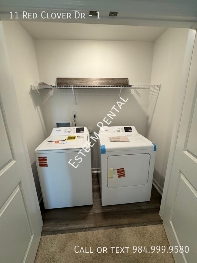 Building Photo - 11 Red Clover Dr