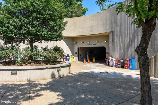 Building Photo - 60 S Van Dorn St