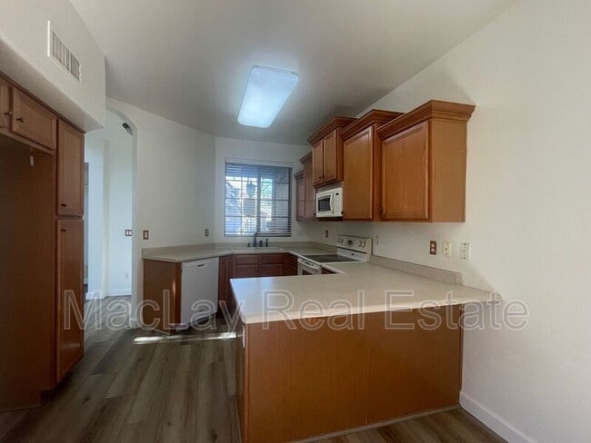 Building Photo - 16833 S Magenta Rd