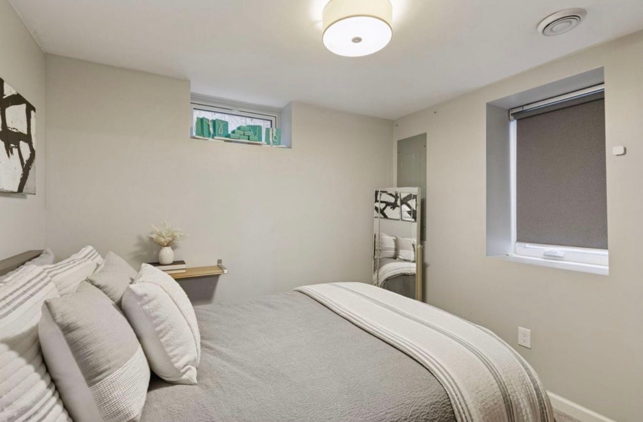 Building Photo - 5217 France Ave S