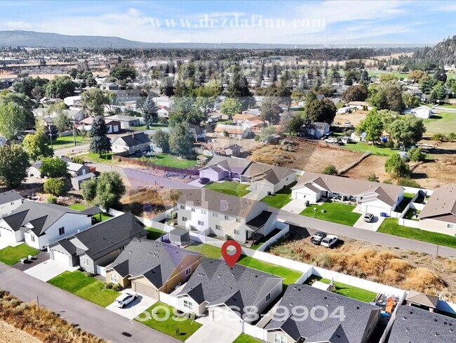 Building Photo - Recently Built, 3 Bed, 2 Bath, 1 Level Spo...