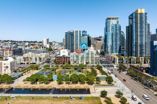 Building Photo - 1431 Pacific Hwy