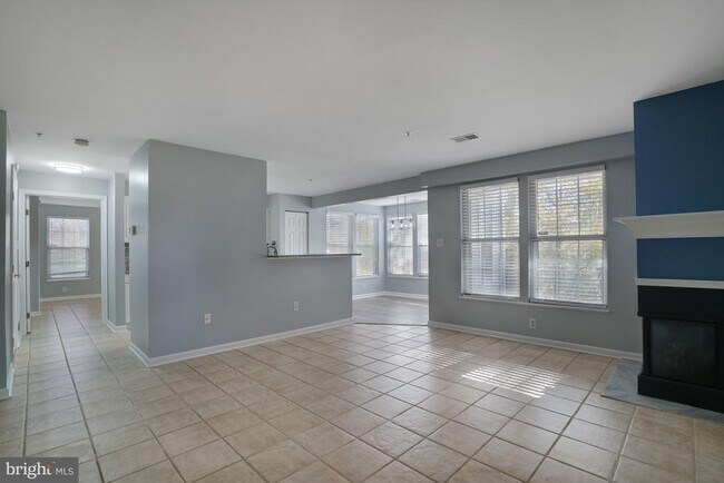 Building Photo - 7518 Snowpea Ct