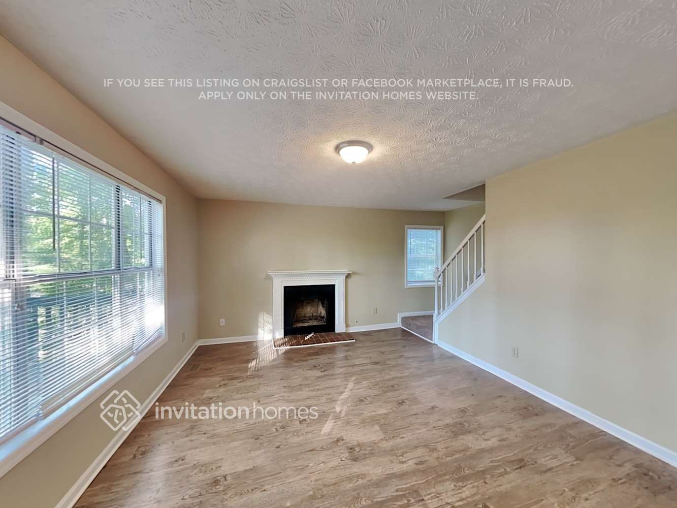 Building Photo - 4026 Paloverde Dr