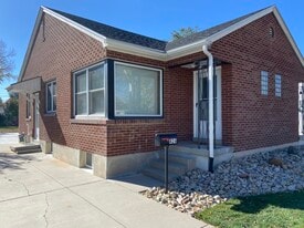 Building Photo - 826 E Hudson Ave