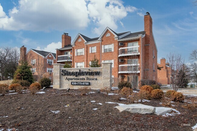 Primary Photo - 220 S Rush St