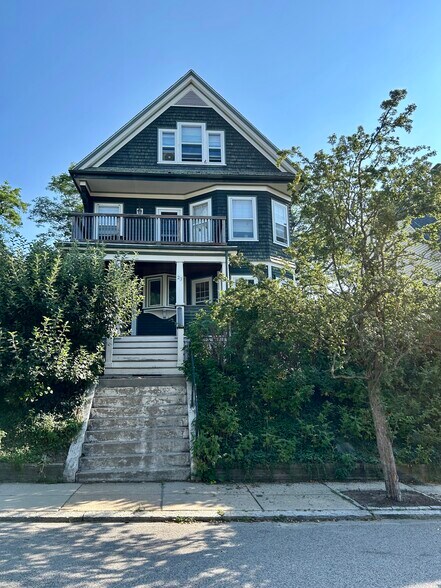 Primary Photo - 23 Ainsworth St
