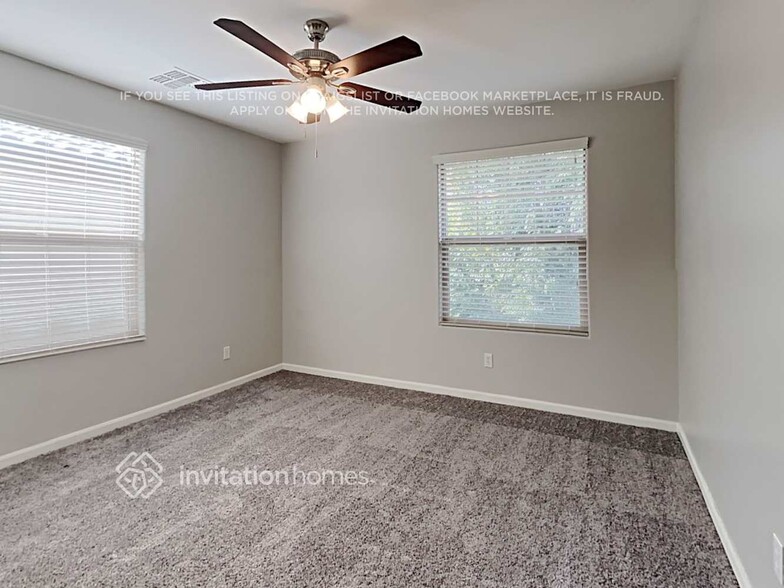 Building Photo - 1417 S Ponderosa Dr