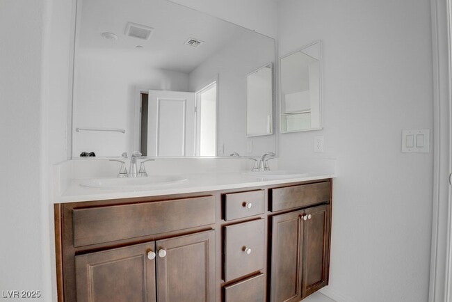 Building Photo - 9241 Hudson Yards Ct