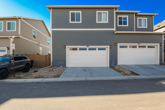 Building Photo - 13441 Oneida Ln