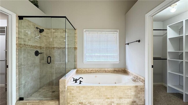 Building Photo - 7195 Devonhall Way