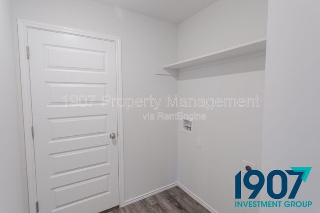 Building Photo - 1413 Lexi Dr