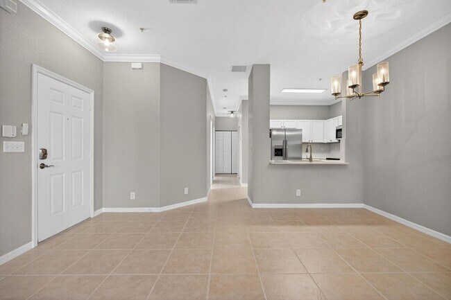 Building Photo - 160 Village Blvd