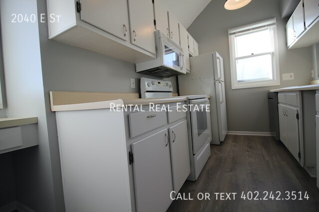Building Photo - 2040 E St-