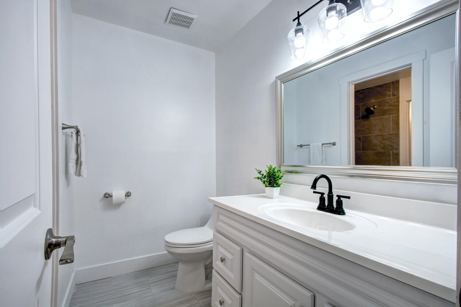 Building Photo - 6911 W 87th Way