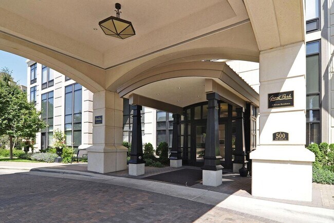 Building Photo - 500 E Grant St