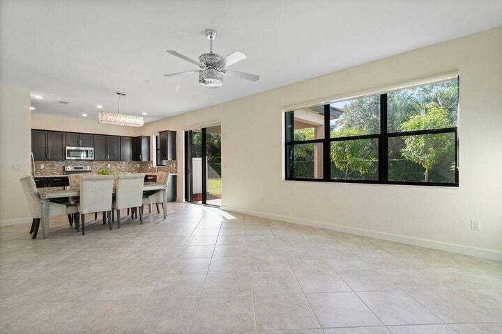 Building Photo - 5643 Sandbirch Wy