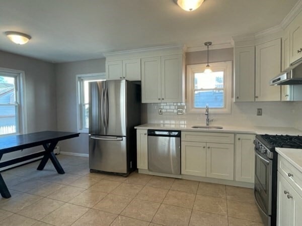 Building Photo - 40 Center St