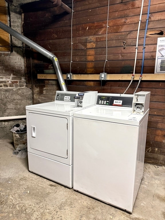 Building Photo - 144 Coolidge St