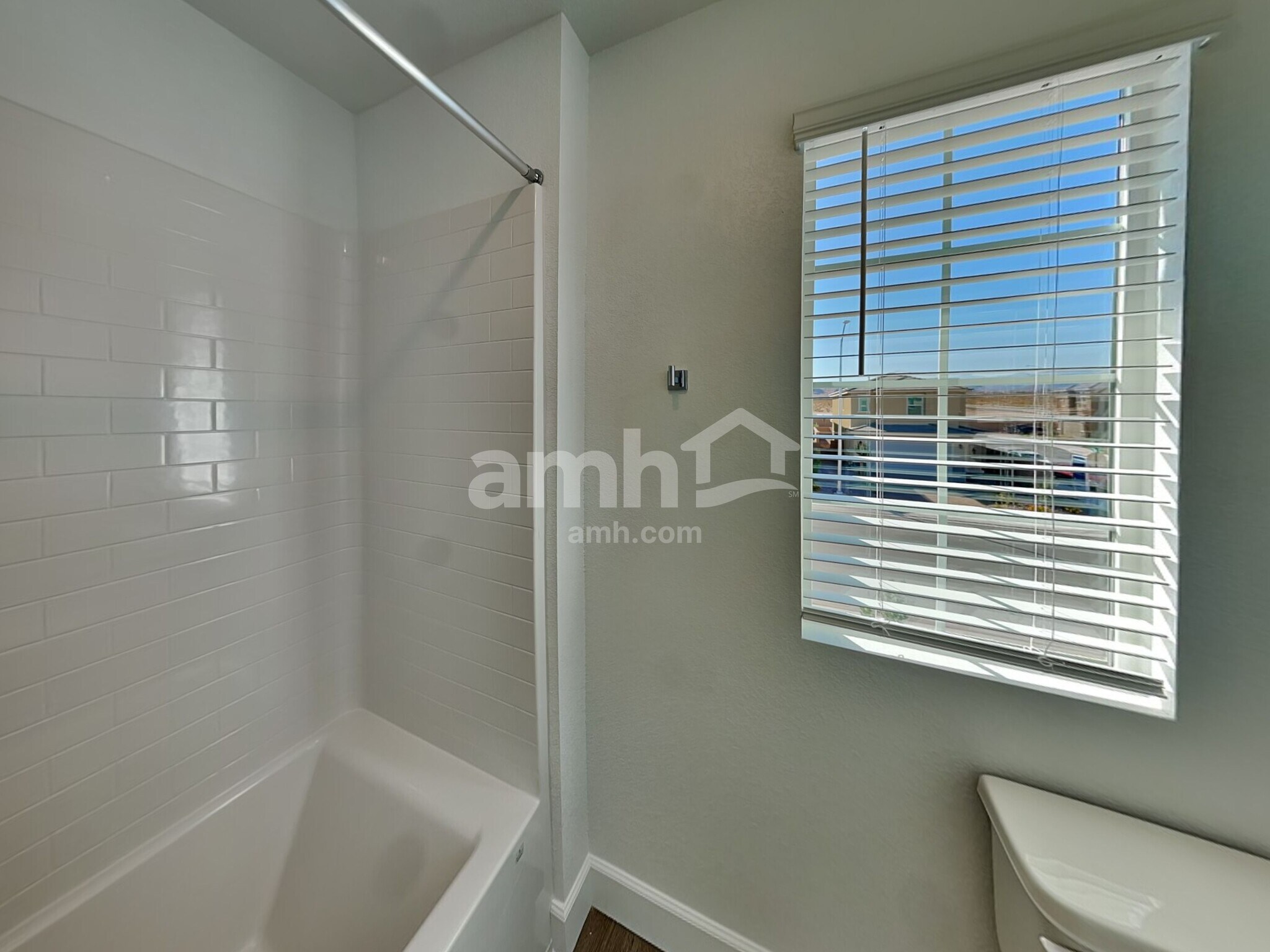 Building Photo - 10536 Lagaspi Dr