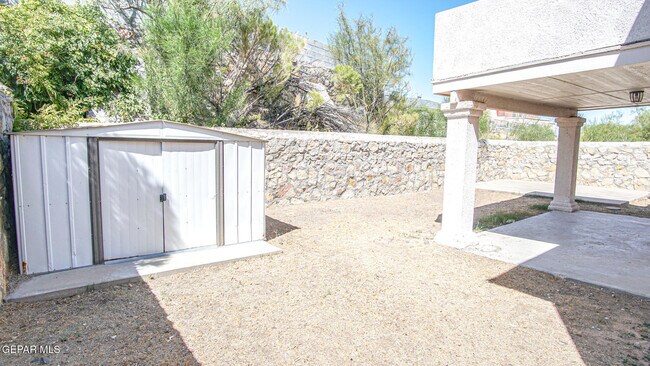 Building Photo - 7481 Umbria Dr