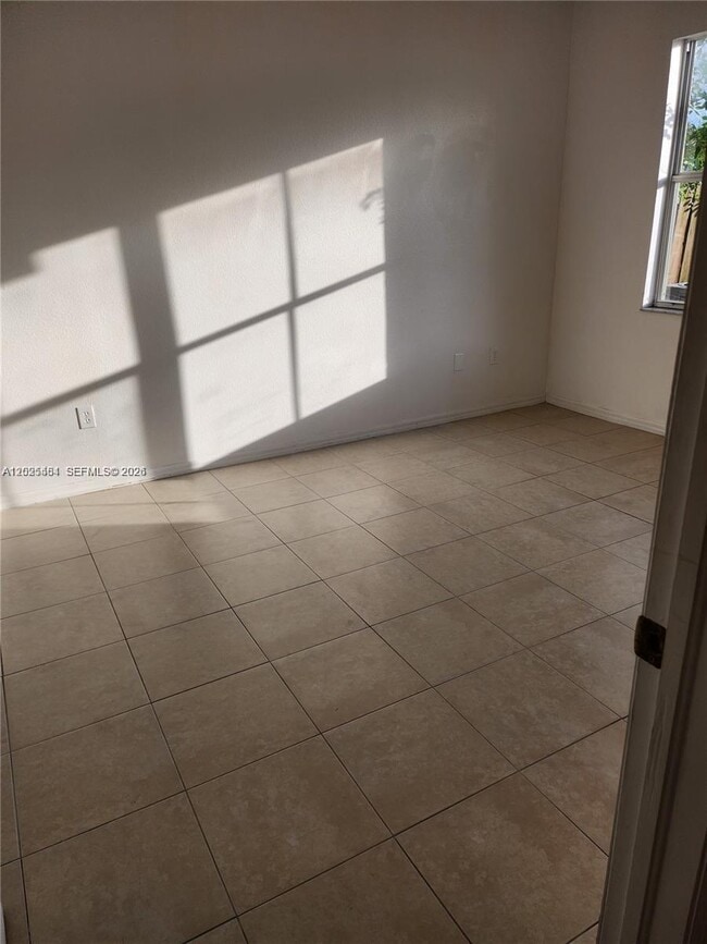 Building Photo - 27310 SW 138th Ct
