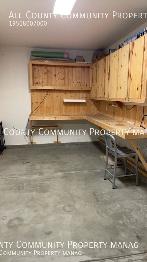 Building Photo - 25255 High Plains Ct