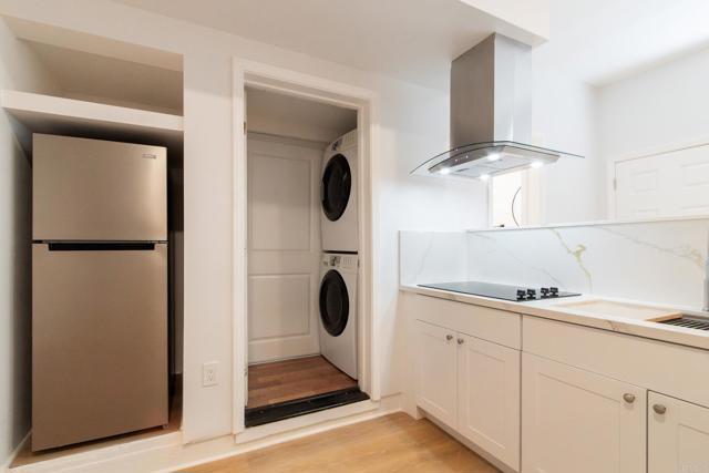 Building Photo - 593 Vista Miranda