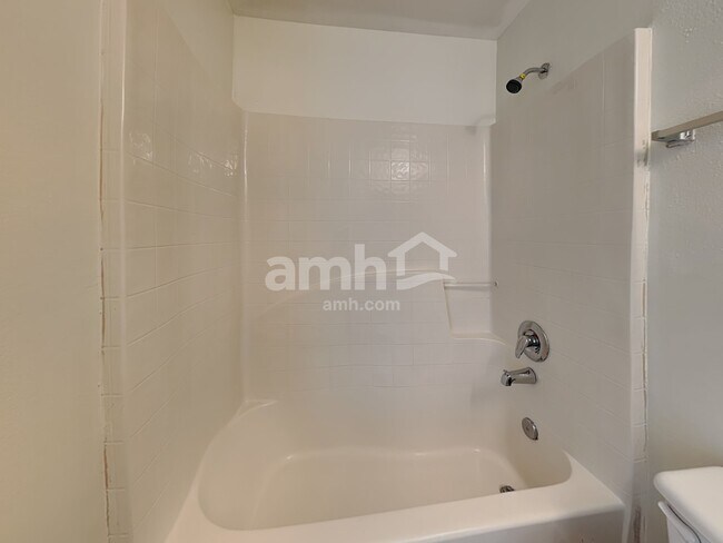 Building Photo - 16019 Horizon Ct