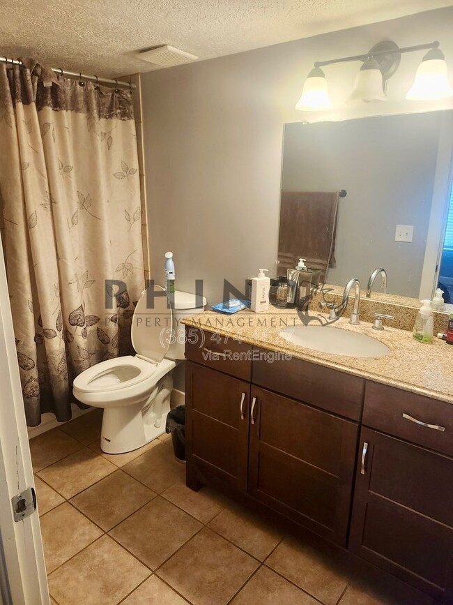 Building Photo - 2412 N 2000 W