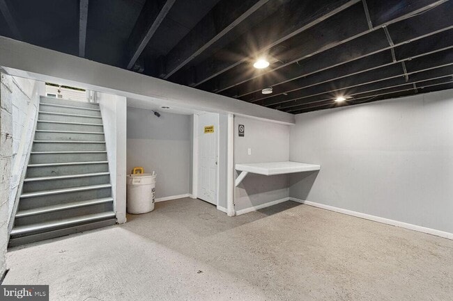 Building Photo - 415 Hamilton Ave