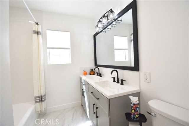 Building Photo - 1570 N Verdugo Rd