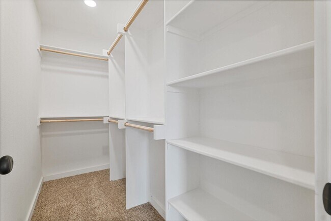 Building Photo - 311 Church St