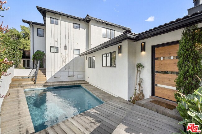 Building Photo - 21715 Rambla Vista