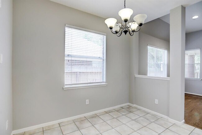 Building Photo - 23 Rosewater Pl