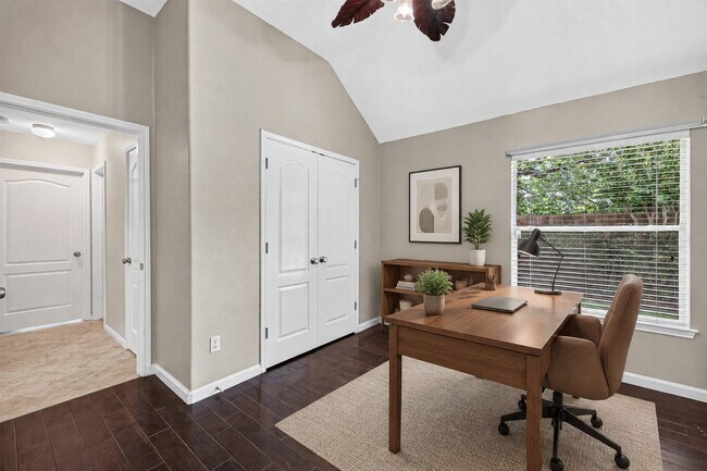 Building Photo - 1103 Parkhaven Ln