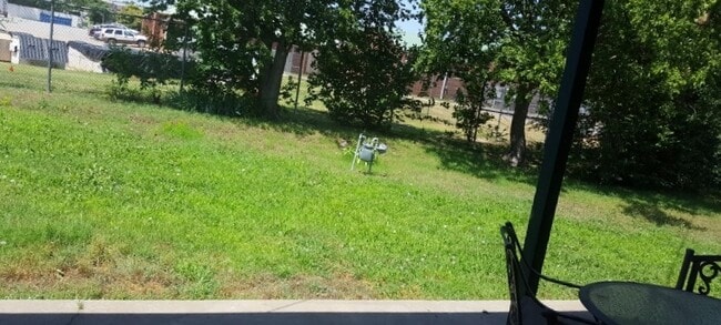 Building Photo - 2030 W Admiral Ave