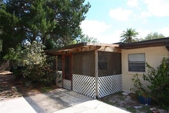 Building Photo - 615 Shore Rd