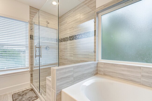 Building Photo - 14510 Sanour Dr