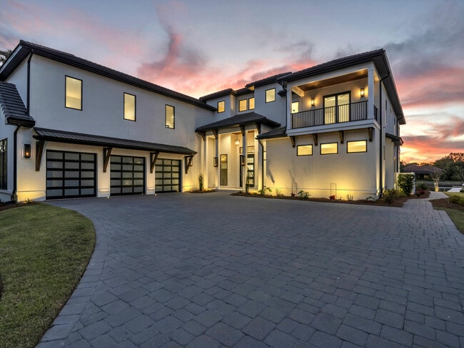 Building Photo - 330 Kelly Plantation Dr