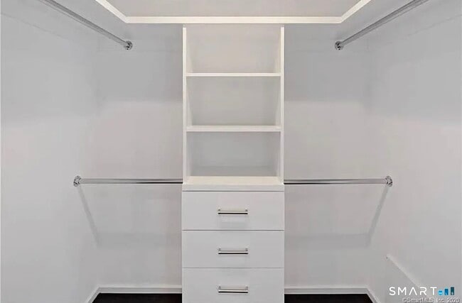 Building Photo - 24 Avery St