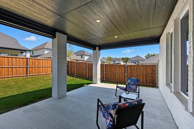 Building Photo - 1708 Nightshade Ln