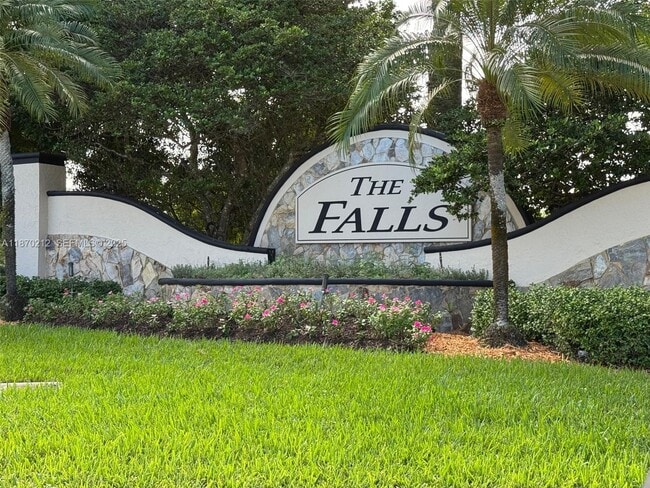 Building Photo - 784 Chimney Rock Rd