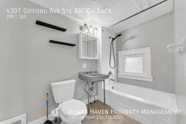 Building Photo - 4307 Gifford Ave