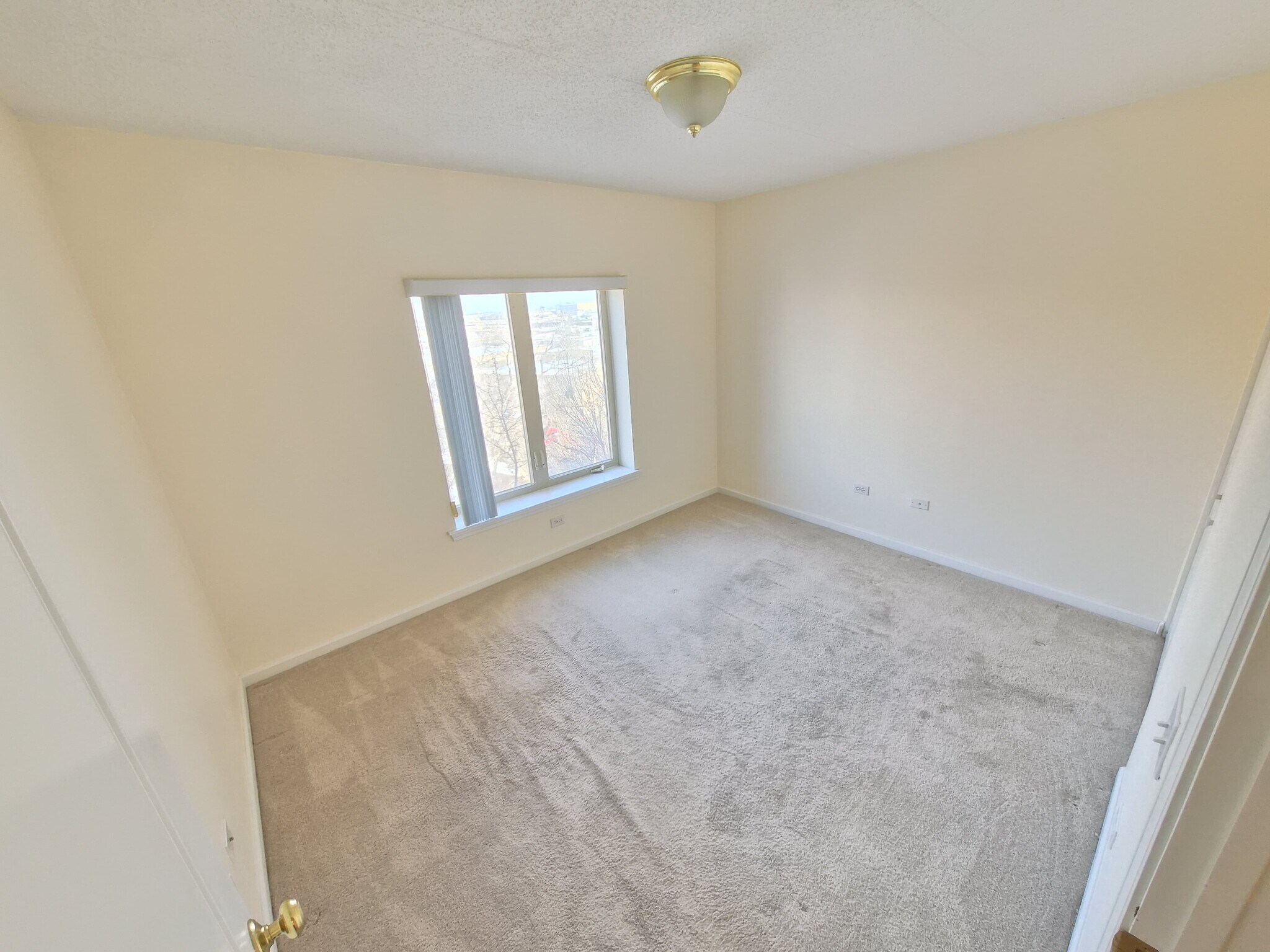 Building Photo - 655 Perrie Dr