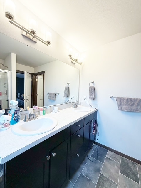 Building Photo - 2063 SE Hopi Way