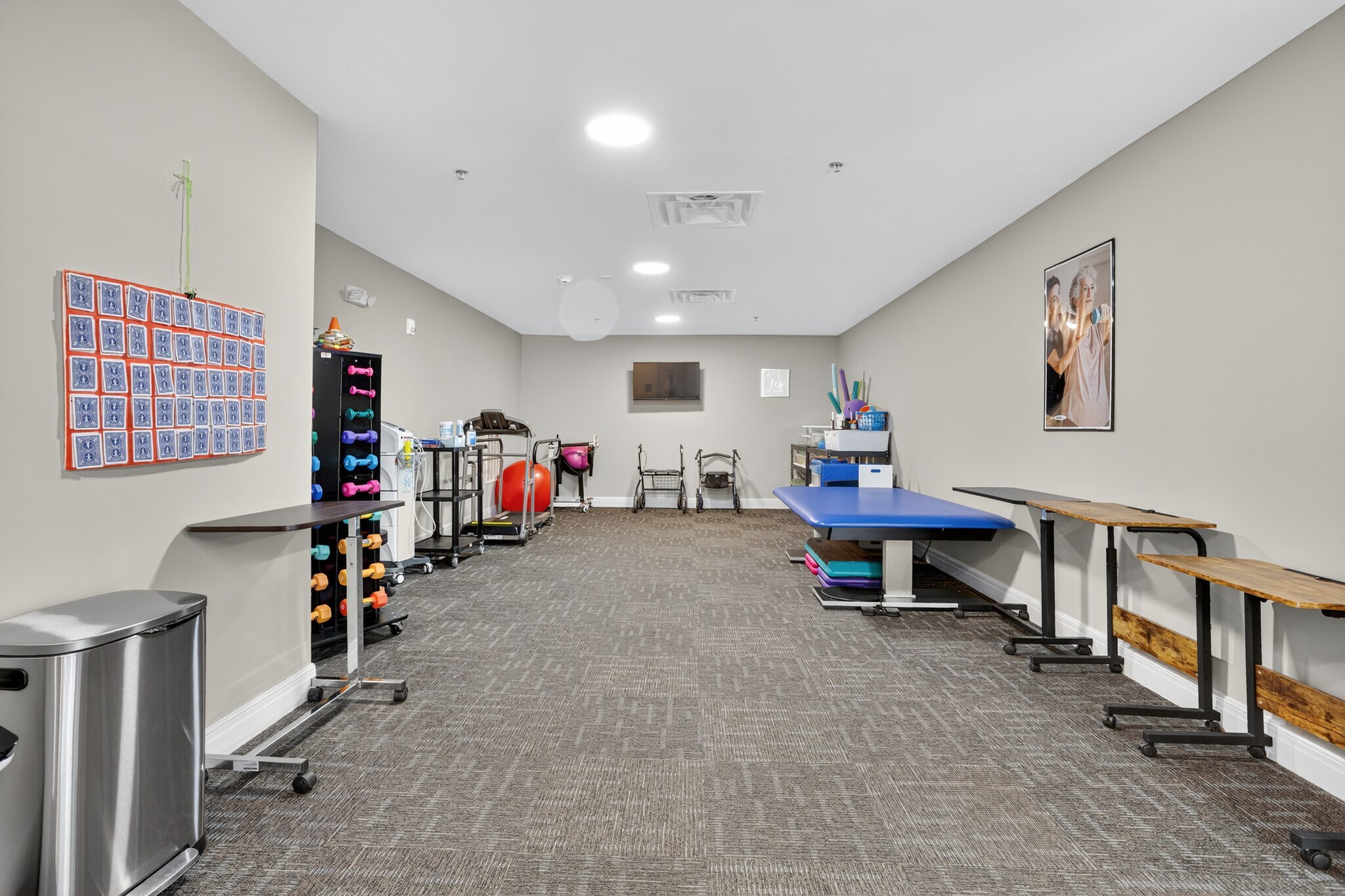 Building Photo - 2900 NE Kendallwood Pkwy