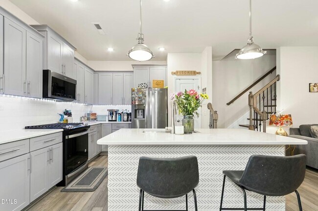 Building Photo - 1209 Citadel Ave