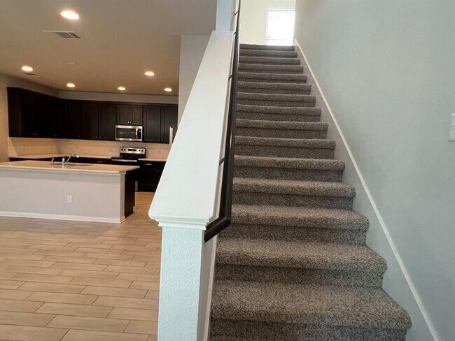 Building Photo - 124 Old Stage Coach Rd