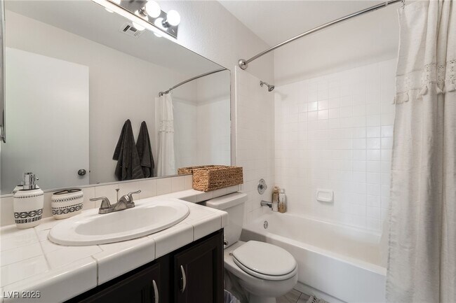 Building Photo - 2717 Lovington Dr